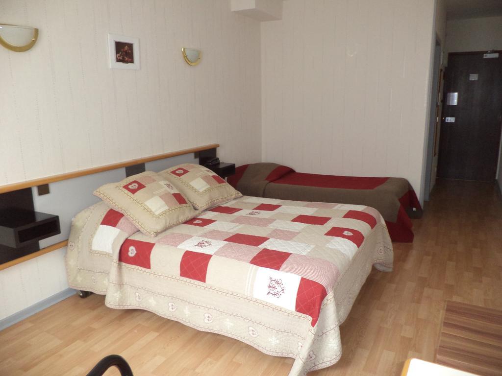 Au Logis Des Ours Belfort Nord Offemont Екстер'єр фото