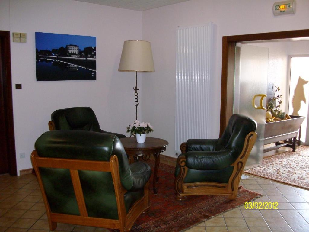Au Logis Des Ours Belfort Nord Offemont Екстер'єр фото